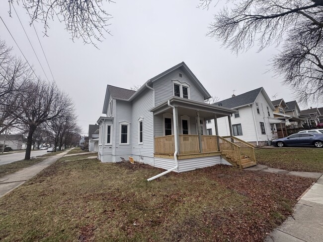 1003 Georgia Ave, Unit 1003 Georgia Ave in Sheboygan, WI - Building Photo - Building Photo