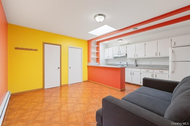 105-14 Liberty Ave in Queens, NY - Building Photo - Building Photo