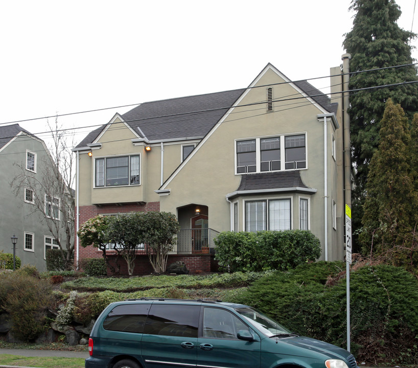 The Alden Apartments in Seattle, WA - Building Photo