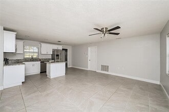 9824 Richwood Ln in Port Richey, FL - Building Photo - Building Photo