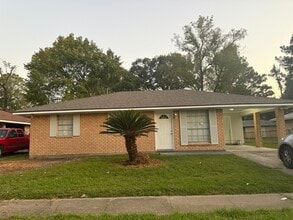7884 Grayson Ave in Baton Rouge, LA - Building Photo - Building Photo