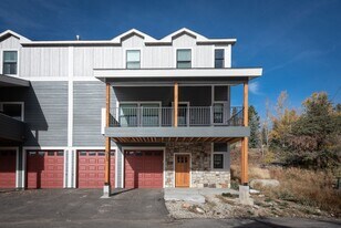 311 Vasquez Rd in Winter Park, CO - Building Photo