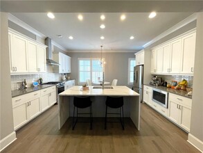 140 Clover Ct in Roswell, GA - Building Photo - Building Photo