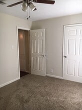 2101 Magnolia Dr in Round Rock, TX - Foto de edificio - Building Photo