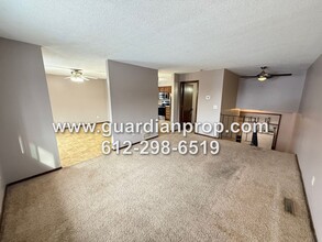 10350 Lever St NE-Unit -10352 in Circle Pines, MN - Building Photo - Building Photo