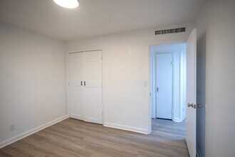 Midpoint on Wilshire in Oklahoma City, OK - Building Photo - Building Photo