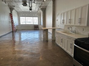 1308 Factory Pl in Los Angeles, CA - Building Photo - Building Photo