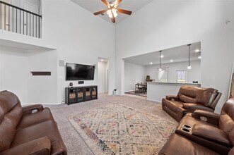 5872 Strawflower Ln in Montgomery, TX - Building Photo - Building Photo
