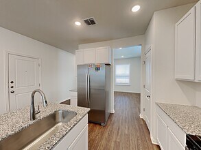 437 Pebble Bend in New Braunfels, TX - Foto de edificio - Building Photo