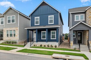 5900 Whisper Crk Dr, Unit 412 in Georgetown, TX - Building Photo