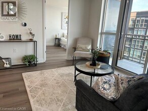 2333 Khalsa Gate in Oakville, ON - Building Photo - Building Photo