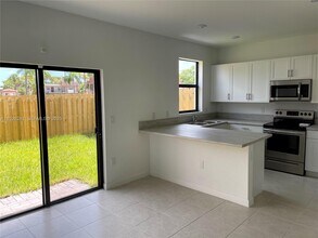 20679 NE 7th Pl in North Miami Beach, FL - Building Photo - Building Photo