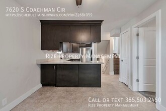 7620 Coachman Cir in Cottonwood Heights, UT - Building Photo - Building Photo