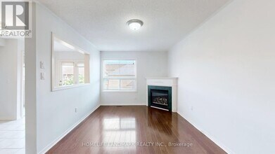 60 Cariglia Trail in Markham, ON - Building Photo - Building Photo