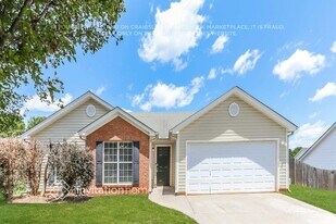 512 Shenandoah Ln in Winder, GA - Building Photo