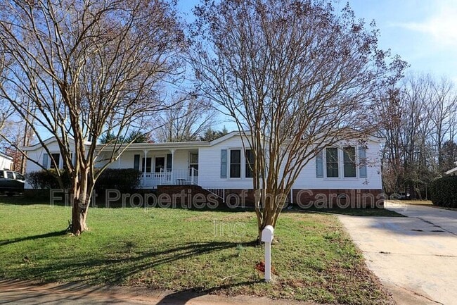 property at 1148 Southwood Dr