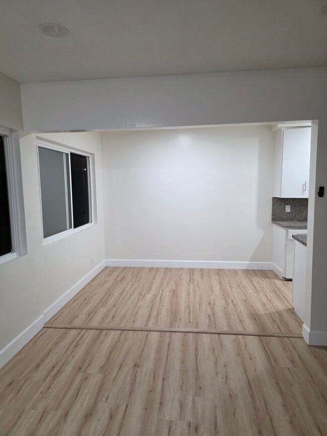 326 N Breed St, Unit #3 in Los Angeles, CA - Building Photo - Building Photo