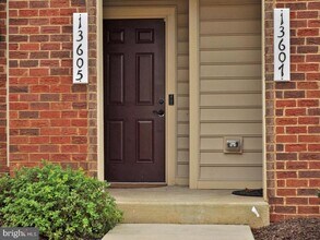 13605 Rockingham Ln in Gainesville, VA - Building Photo - Building Photo