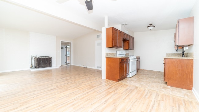 9227 Heatherdale St in Santee, CA - Building Photo - Building Photo