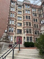 993 Memorial Dr, Unit 401 in Cambridge, MA - Building Photo
