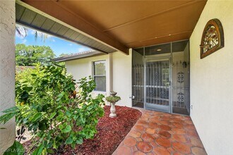 13240 Tall Pine Cir in Ft. Myers, FL - Building Photo - Building Photo