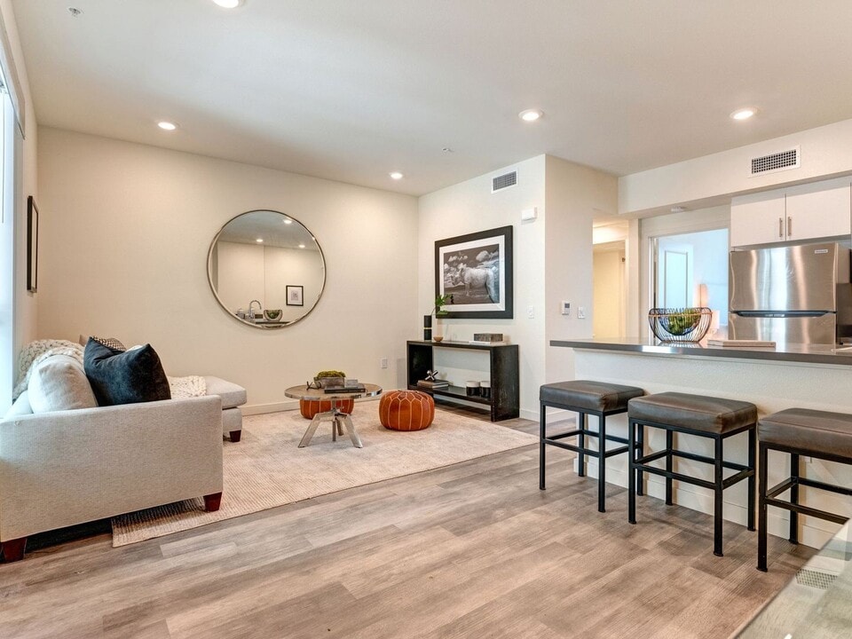 3500 Chesapeake in Los Angeles, CA - Building Photo