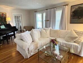 52 Hollywood Rd in Boston, MA - Building Photo - Building Photo
