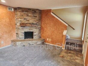 6702 Everhart Rd in Corpus Christi, TX - Building Photo - Building Photo