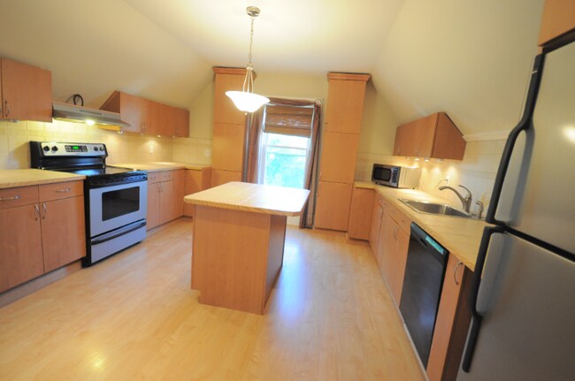 property at 91 Walnut St