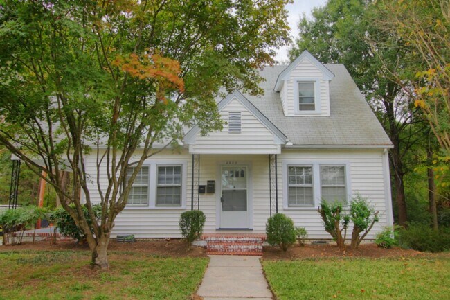 2839 Chapel Hill Rd in Durham, NC - Building Photo - Building Photo