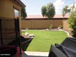 1463 W Swan Ct in Chandler, AZ - Building Photo - Building Photo