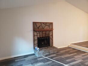 811 Moonlit Ln NW in Acworth, GA - Building Photo - Building Photo