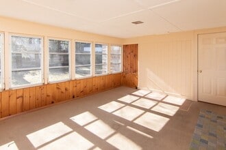98 Hillcrest Dr in Attleboro, MA - Building Photo - Building Photo