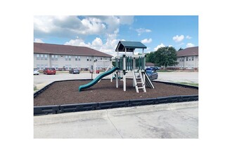 Meadowview Apartments - Mahomet in Mahomet, IL - Foto de edificio - Building Photo