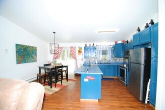 1100 Lolla Mae St in North Pole, AK - Building Photo - Building Photo