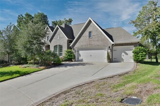 106 Ballantyne Ct in Montgomery, TX - Building Photo - Building Photo