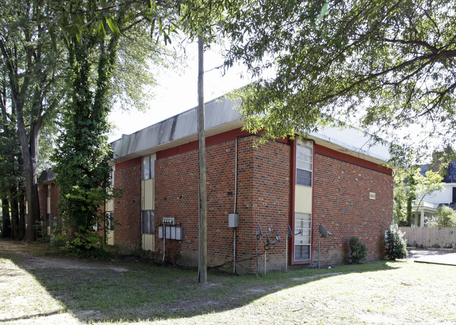 Victory Square Apartments in Richmond, VA - Building Photo - Building Photo