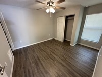 3463 NE 55th Ave, Unit 3 in Silver Springs, FL - Building Photo - Building Photo