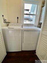 35 Foster St, Unit 1 in Boston, MA - Foto de edificio - Building Photo