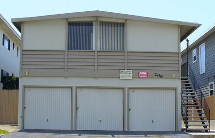 208 Avenue H-Unit -01 in Redondo Beach, CA - Building Photo
