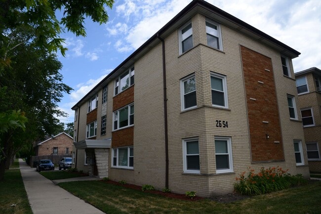 2654 W Touhy Ave, Unit 3North