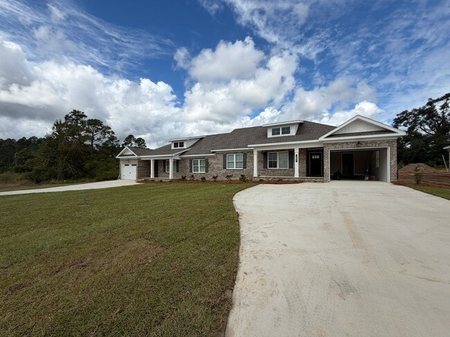 408 S Zetterower Ave in Statesboro, GA - Building Photo - Building Photo