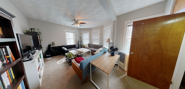 17 Portsmouth St, Unit 2