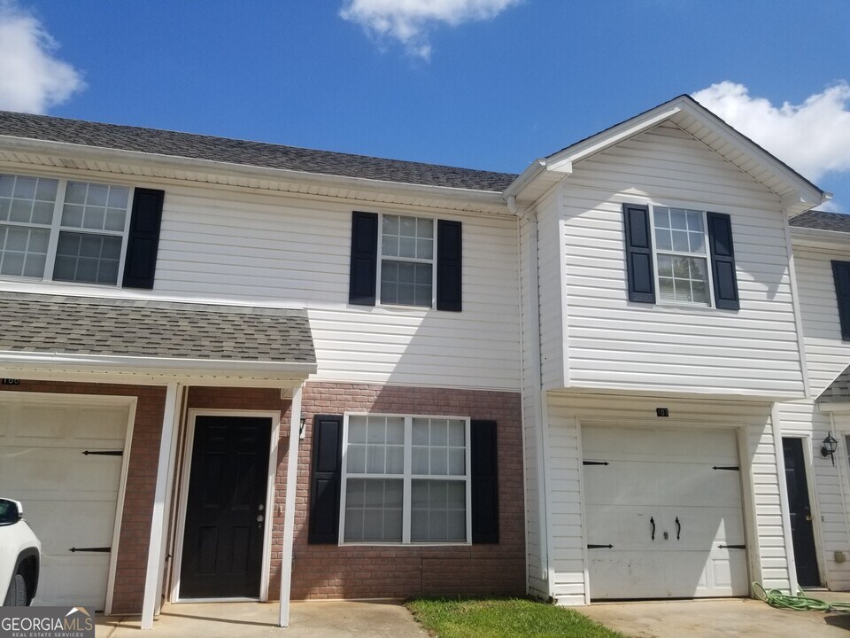 209 E Wilson St in Villa Rica, GA - Building Photo