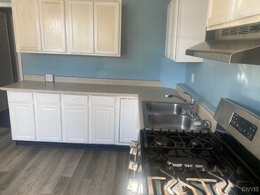 29 NW 9th St in Oswego, NY - Building Photo - Building Photo