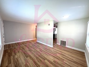 24 Rissant Dr in Florissant, MO - Building Photo - Building Photo