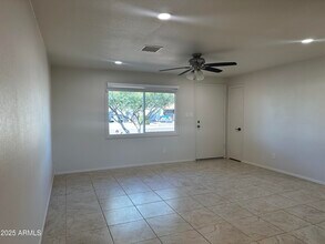 4109 E Winchcomb Dr in Phoenix, AZ - Building Photo - Building Photo