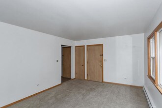 2334 N 72nd Ct in Elmwood Park, IL - Building Photo - Building Photo