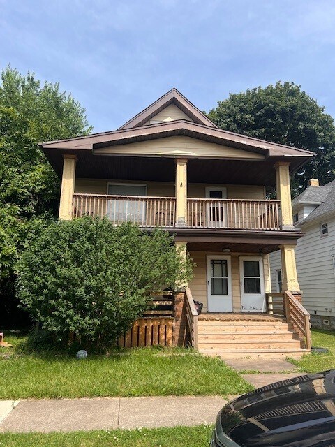 3911 W 18th St in Cleveland, OH - Building Photo