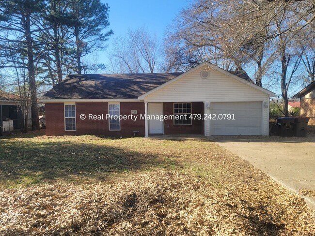 property at 919 Harris Dr